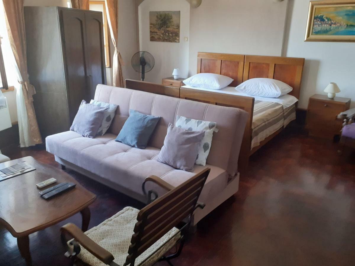 Apartments Sekoko Σίμπενικ Εξωτερικό φωτογραφία